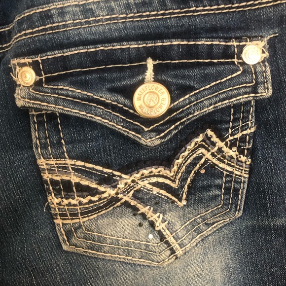 Wallflower Bootcut Jeans - Size 5 - Picture 3 of 8